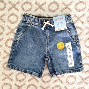 Boys 5T jean shorts